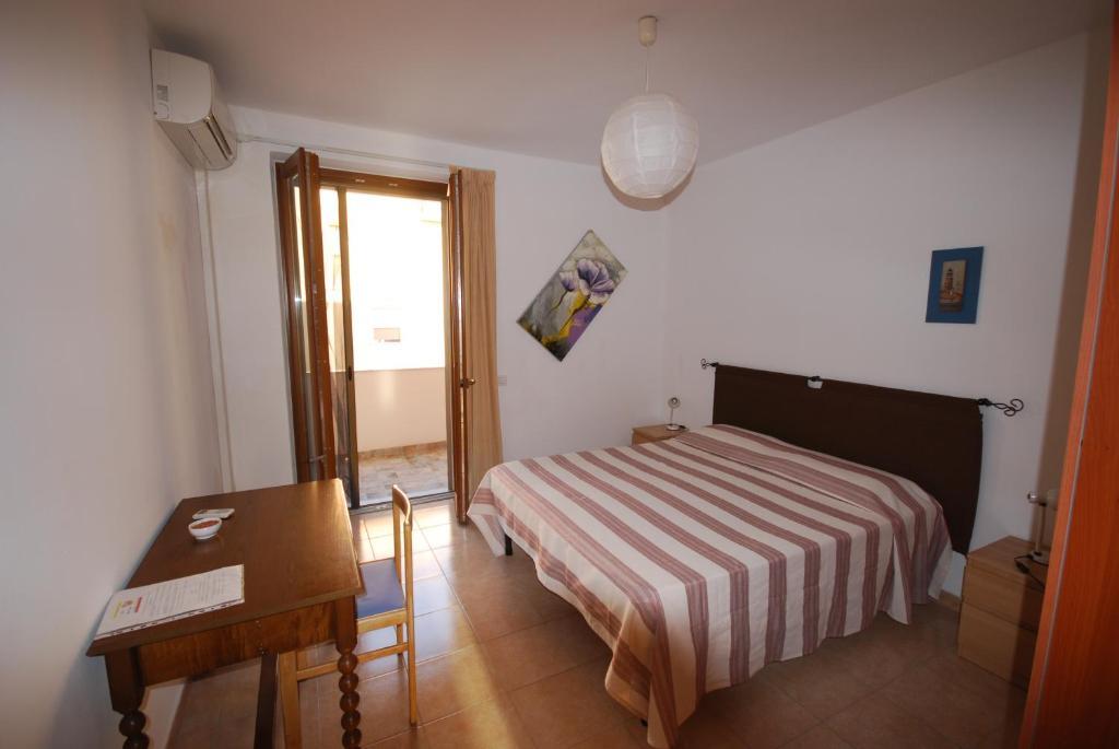 Babbai Giommi Acomodação com café da manhã Alghero Quarto foto